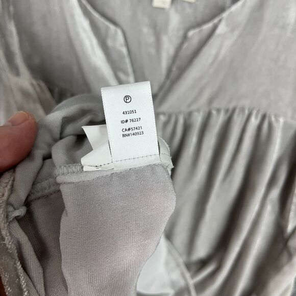 LOFT Shirt Womens S Gray Metallic Blouse Top Velvet Flutter Sleeve Chic Formal - Picture 5 of 8